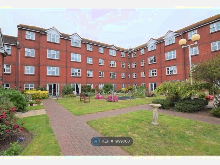 1 Bedroom Flat To Rent In Jenner Court, Weymouth, DT4