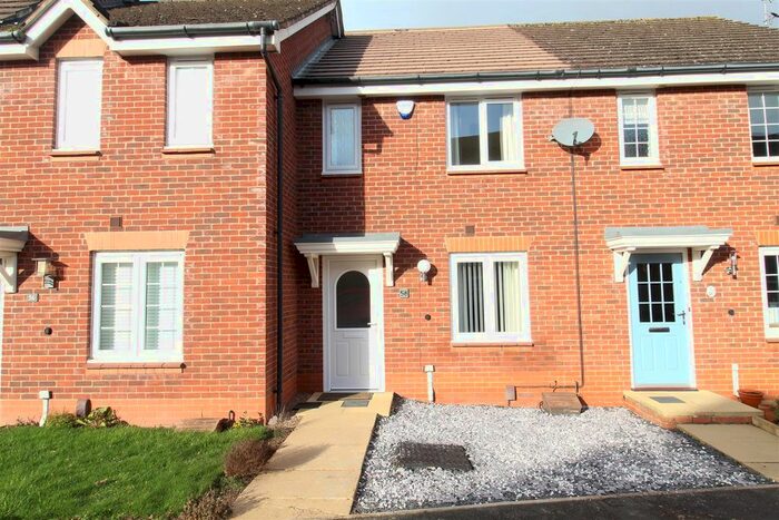 3 Bedroom Town House To Rent In Abbey Close, Shepshed, Loughborough, LE12