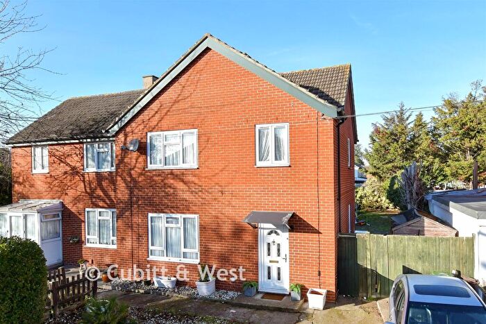 3 Bedroom Semi Detached House For Sale In Yorkshire Road, Mitcham, Surrey, CR4