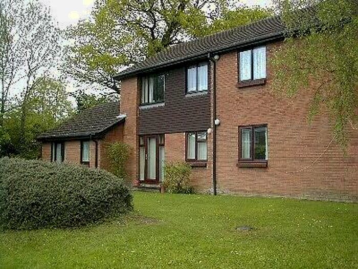 1 Bedroom Flat To Rent In Fair Oak, SO50