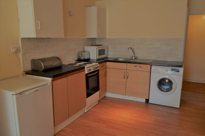 1 Bedroom Flat To Rent In Stamford Street Central, Ashton-Under-Lyne, Lancashire, OL6