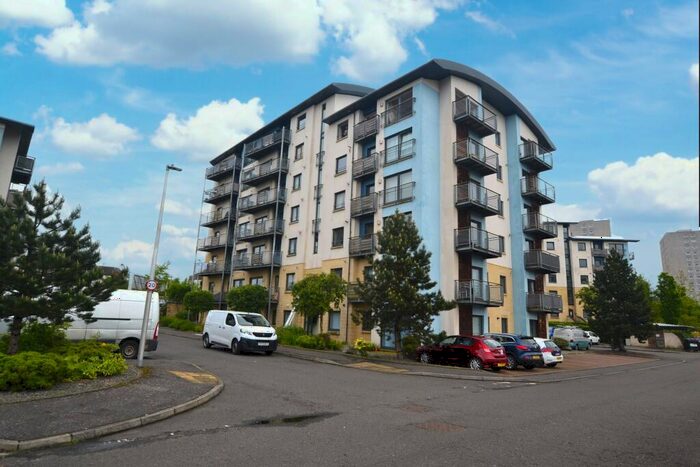 2 Bedroom Flat To Rent In Drybrough Crescent, Edinburgh, EH16