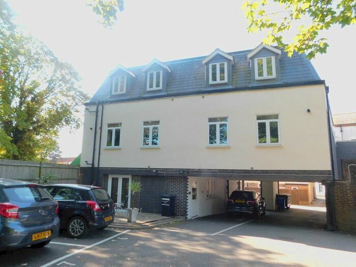 2 Bedroom Flat To Rent In High Street, Ewell, Epsom KT17