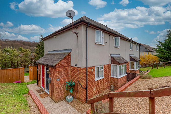 1 Bedroom House For Sale In Tilling Crescent, High Wycombe, Buckinghamshire, HP13