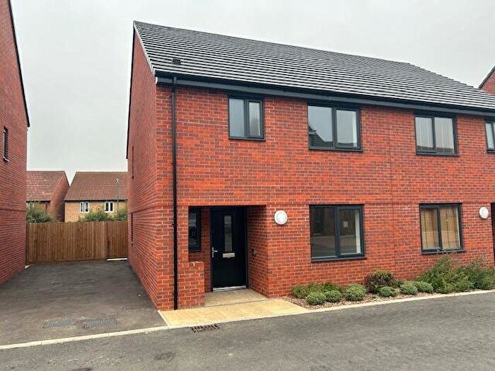 3 Bedroom House To Rent In Noble Close, Peterborough, PE4