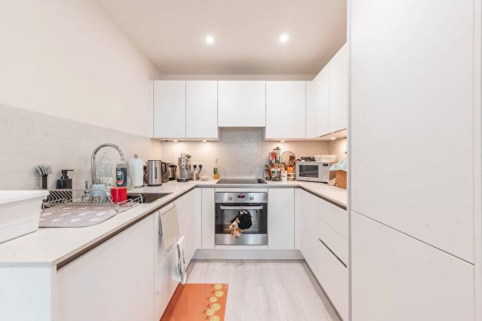 1 Bedroom Flat For Sale In Penrose Apartments, Harrow, HA1