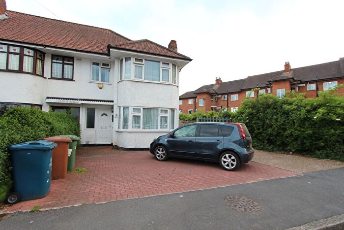 4 Bedroom Town House To Rent In , Lucas Avenue, Rayners Lane, London, HA2
