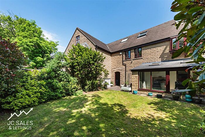 5 Bedroom Link Detached House For Sale In Dore Close, Sheffield, S17