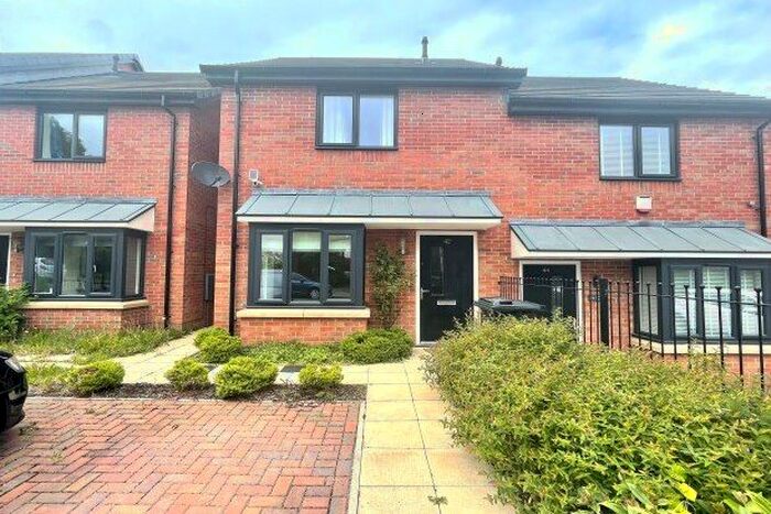 2 Bedroom Property To Rent In Green Lane, Birmingham, B38