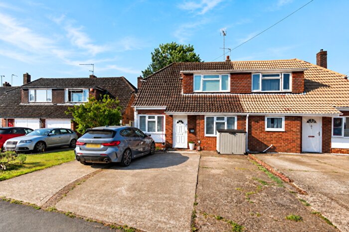 3 Bedroom Semi-Detached House For Sale In Warborough Avenue, Tilehurst, Berkshire, RG31