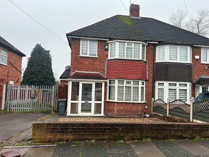 3 Bedroom Semi Detached House To Rent In Mildenhall Road, Great Barr, Birmingham, B42