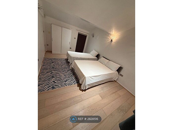 1 Bedroom Flat To Rent In High Road, Chigwell, IG7