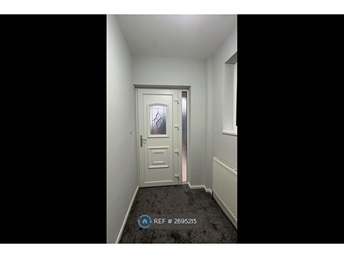 3 Bedroom Semi-Detached House To Rent In Cardington Square, Hounslow, TW4