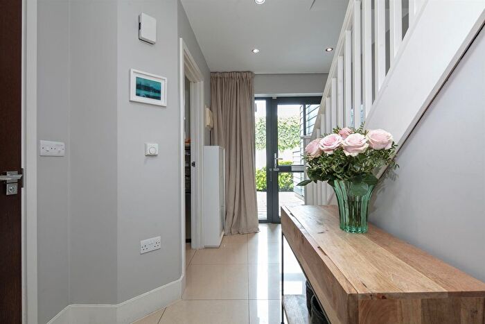 3 Bedroom Terraced House For Sale In Glenton Mews, Nunhead, SE15