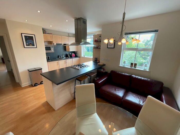 2 Bedroom Flat To Rent In Broadacre Place, Alderley Edge, SK9