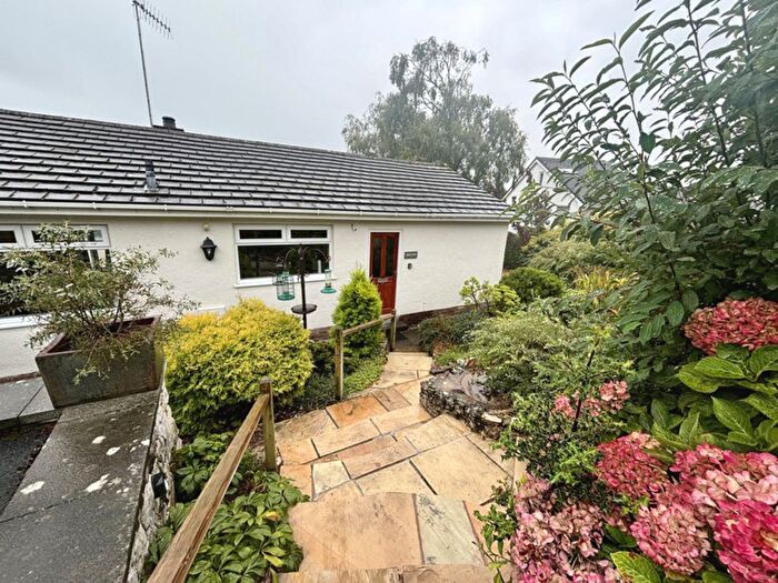2 Bedroom Semi-Detached Bungalow To Rent In Leighton Close, Slackhead, LA7