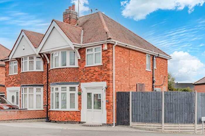 3 Bedroom Semi-Detached House For Sale In Edward Avenue, Leicester, LE3