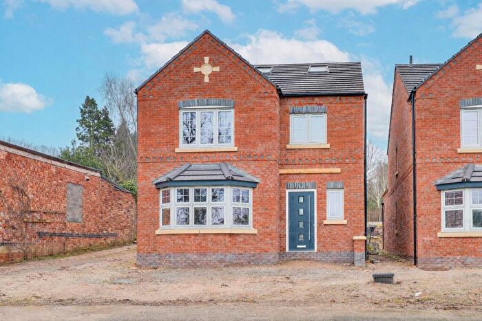 4 Bedroom Detached House For Sale In Marlborough Road, Woodthorpe, Nottinghamshire, NG5