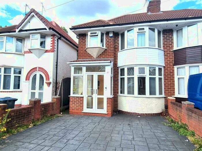 3 Bedroom Semi-Detached House To Rent In Glendower Road, Perry Barr, B42