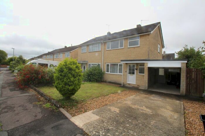 3 Bedroom Semi-Detached House To Rent In Wells Close, Chippenham, SN14