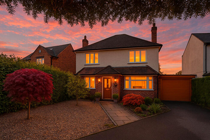 4 Bedroom Detached House For Sale In Kimberley Road, Nuthall, NG16
