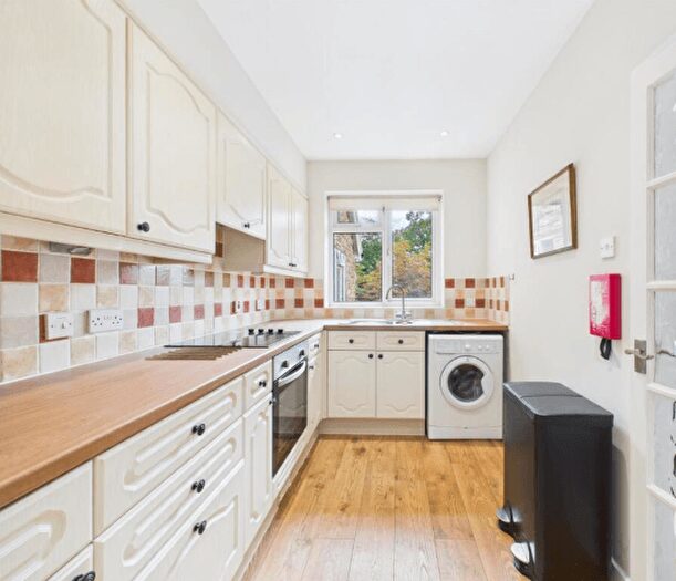 2 Bedroom Flat To Rent In Alton Rd, Croydon, CR0