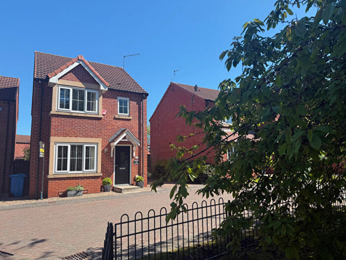 3 Bedroom Detached House For Sale In Saltshouse Road, Hull, HU8