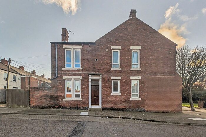 1 Bedroom End Terrace House For Sale In Temple Street, South Shields, NE33