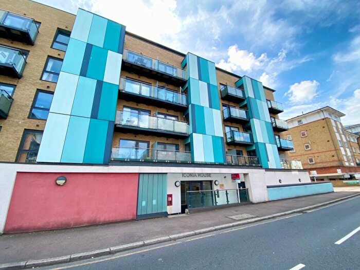 2 Bedroom Flat For Sale In Homesdale Road, Bromley, BR2