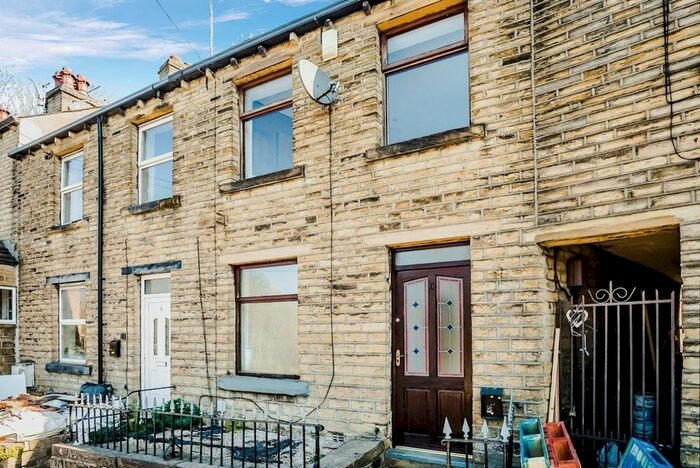2 Bedroom Terraced House To Rent In Penistone Road, Fenay Bridge, Huddersfield, West Yorkshire, HD8