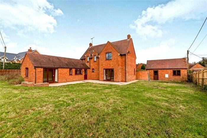4 Bedroom House To Rent In Newton Purcell, Buckingham, Oxfordshire, MK18