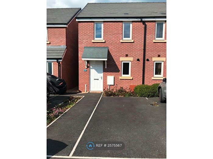 2 Bedroom End Of Terrace House To Rent In Knight Close, Taunton, TA2