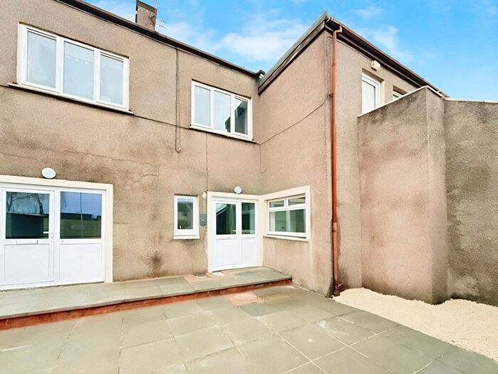 1 Bedroom Flat For Sale In High Street, Methil, KY8