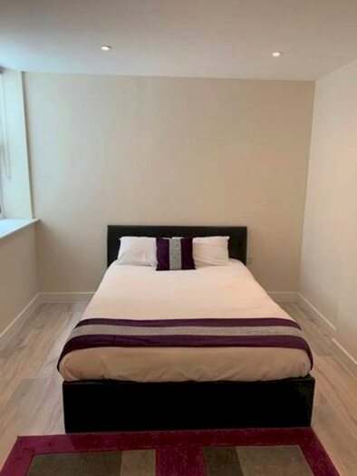 1 Bedroom Flat To Rent In Brixton Road, Brixton, London, SW9