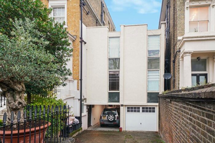 Flat To Rent In New House, Marlborough Place, NW8
