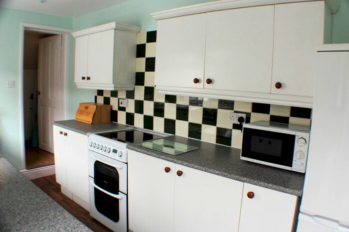 3 Bedroom Flat To Rent In Brooklyn Terrace, Hull HU5