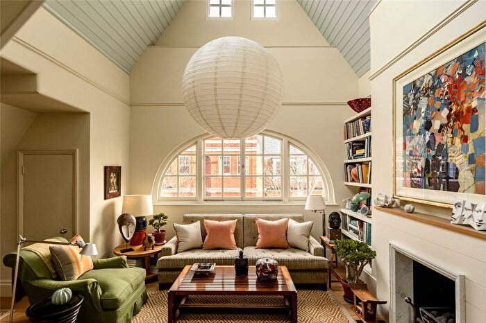 3 Bedroom Flat To Rent In Rossetti Garden Mansions, Flood Street, Chelsea, SW3