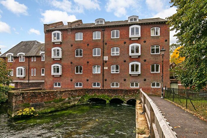 2 Bedroom Flat To Rent In Wharf Hill, Wharf Mill Wharf Hill, SO23