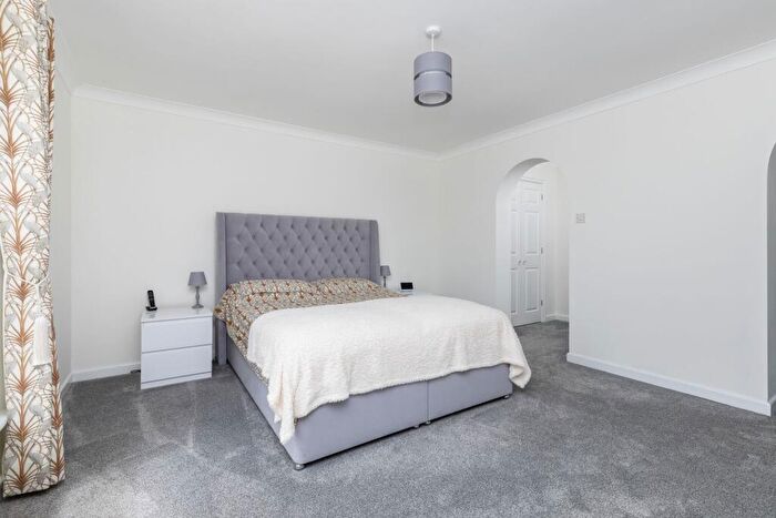 5 Bedroom Detached House For Sale In The Oaks, Rustington, BN16