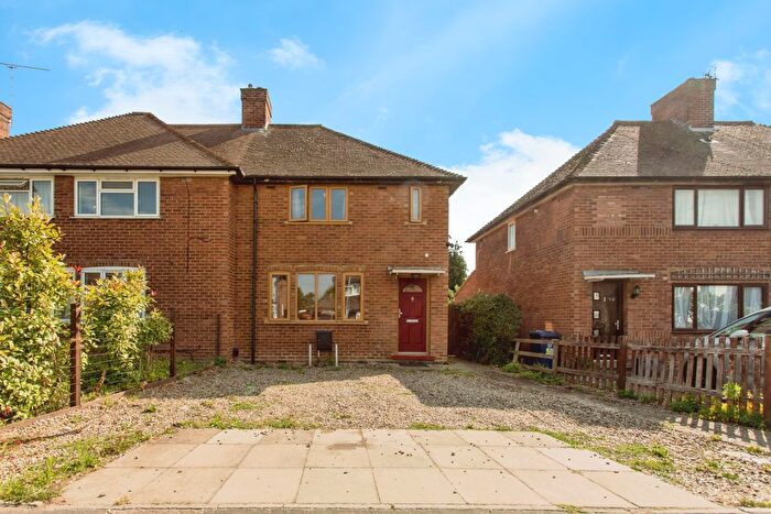 3 Bedroom Semi-Detached House For Sale In Bury Road, Stapleford, Cambridge, Cambridgeshire, CB22