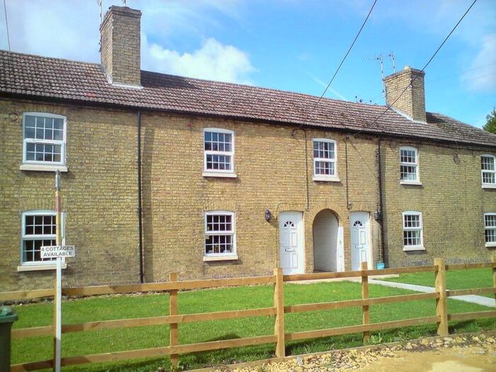 2 Bedroom Cottage To Rent In Haddon Road, Haddon, Peterborough, PE7