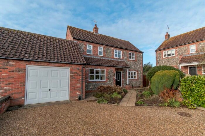 4 Bedroom Detached House For Sale In Orchard Grove, Kettlestone, NR21