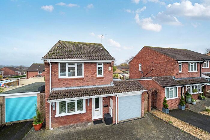 3 Bedroom Detached House For Sale In Constable Close, Yeovil, BA21