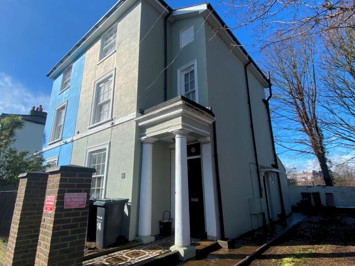 1 Bedroom Apartment To Rent In Albion Road, Gravesend, Kent, DA12