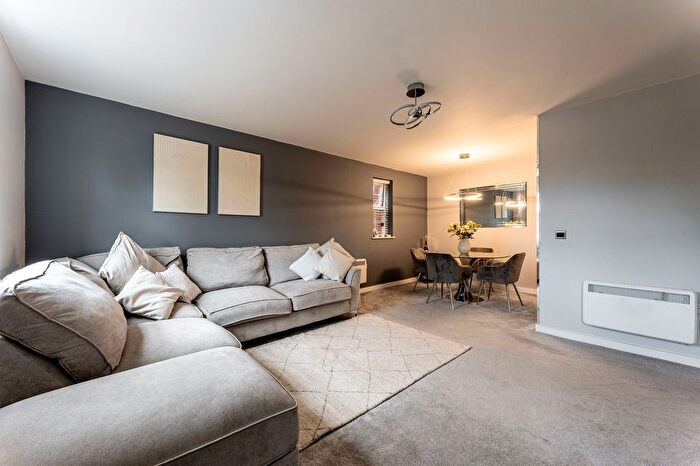 2 Bedroom Flat For Sale In Deykin Road, Lichfield, WS13