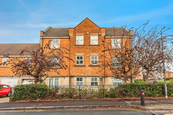 2 Bedroom Flat For Sale In Lancelot Road, Stapleton, Bristol, Gloucestershire, BS16