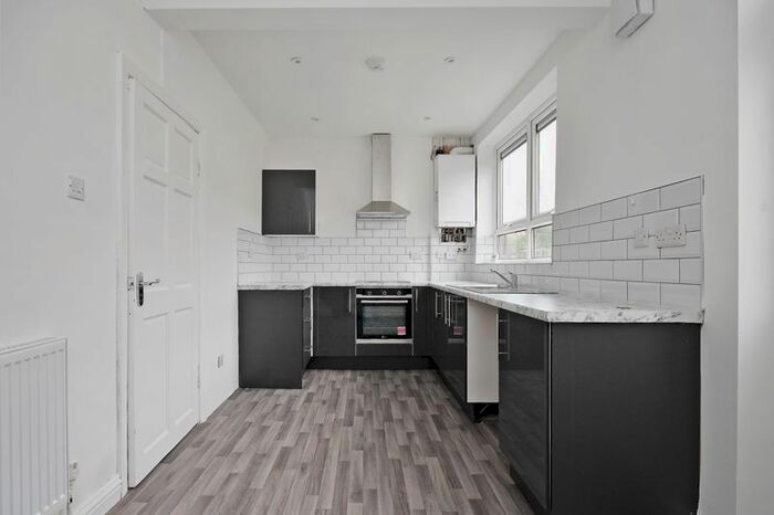 3 Bedroom Terraced House To Rent In Boundary Road, Sheffield, S2