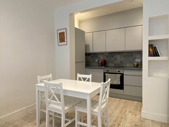 2 Bedroom Flat To Rent In Sevington Street, Warwick Avenue, London, W9