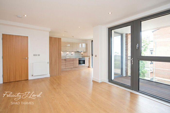 2 Bedroom Flat To Rent In Silwood Street, London, SE16