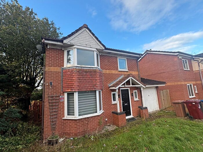 3 Bedroom Detached House For Sale In The Dene, Blackburn, BB2